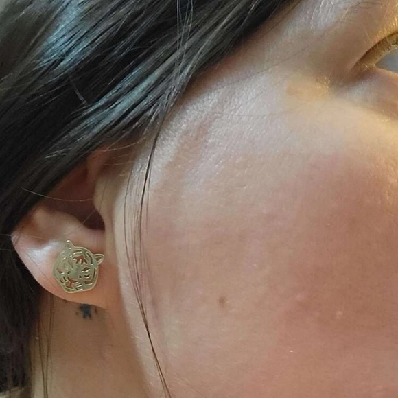 🐅 Tiger Earrings 🐅 - Picture 2 of 3